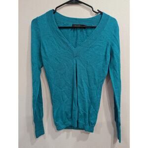 Marino wool blend teal long sleeve v-neck sweater by the Limited size M